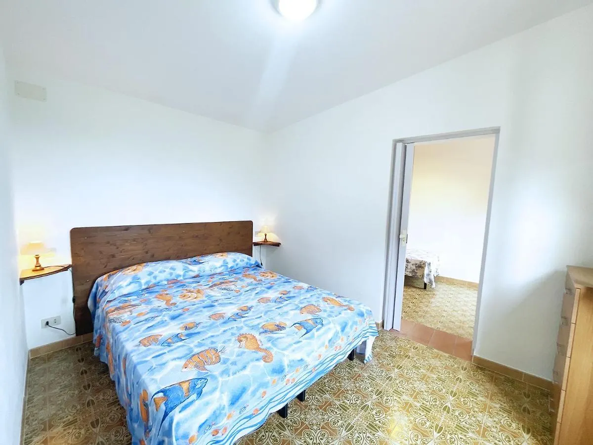 Casa Andrea - I Marmi Villa 0*,